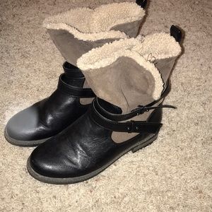 AE boots